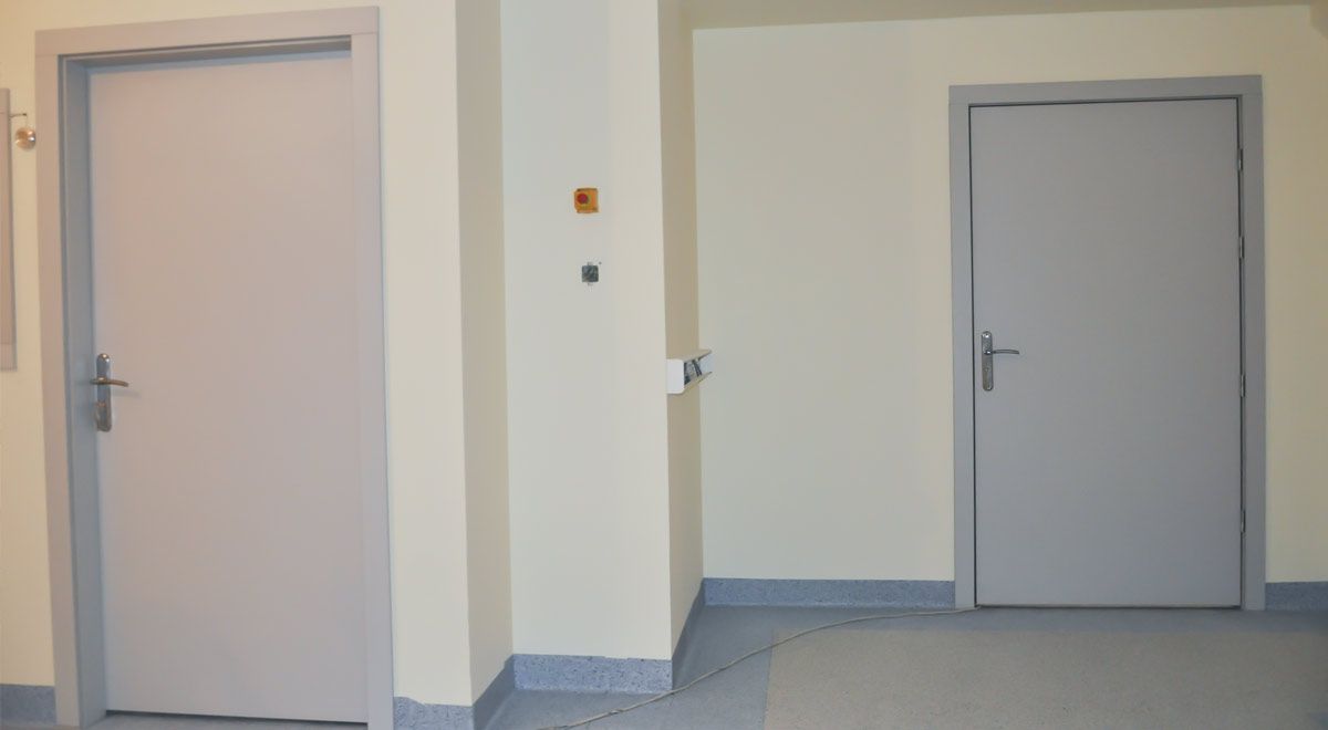 Drzwi RTG bez przylgowe